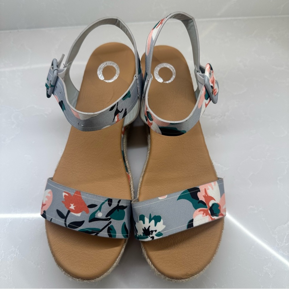 Journee Collection Valentina Floral Platform Wedge Sandals Size 9 Grey